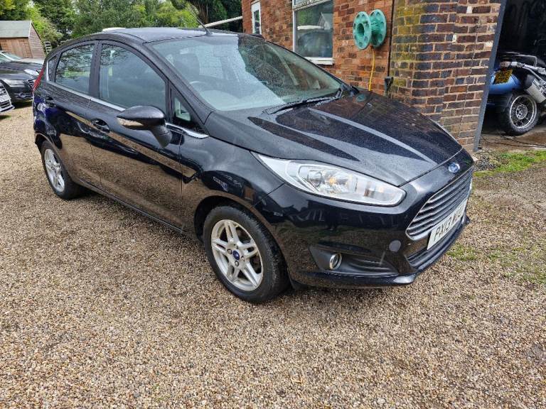 Ford Fiesta Zetec (2013) 1.0T EcoBoost. £20 tax, ulez! 2 keys sold with new MOT & Service
