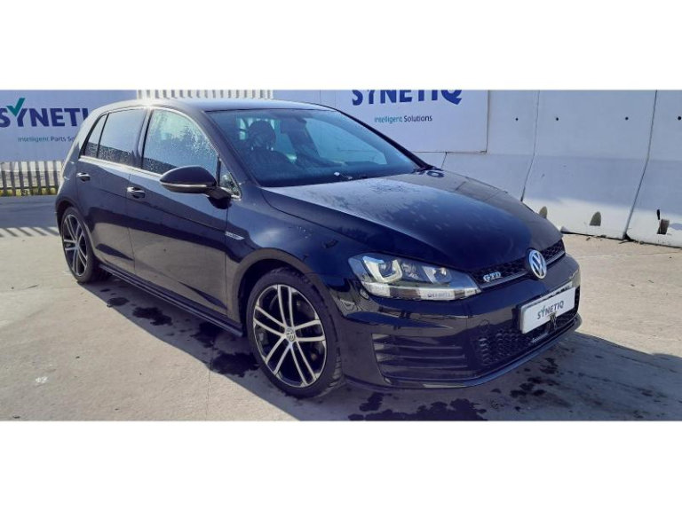 2015 VOL GOLF GT TD BREAKING SPARES AIRBAG LEATHER SEATS ALLOY DOORS AXLE HUBS CORNERS