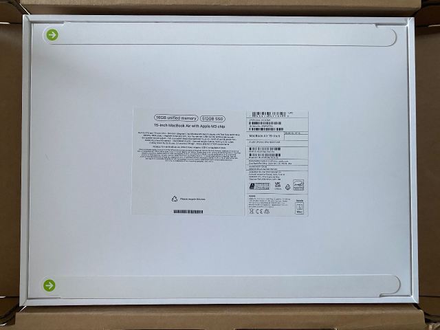 Brand new MacBook Air M3 - 15 inch - 16GB RAM - 512GB SSD | in