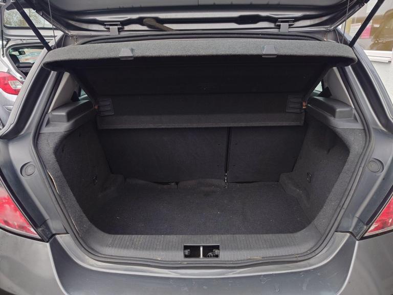 2010 Vauxhall Astra 1.6i 16v Elite 5dr HATCHBACK Petrol Manual