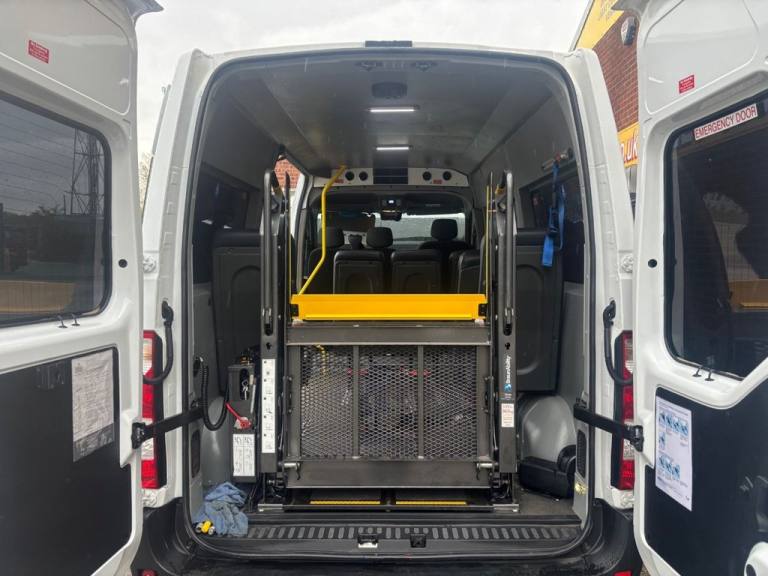 2020 70 RENAULT MASTER MM35 DCI M.W.B 9 SEATER MINIBUS ELEC CHAIR RAMP BUS  DIES