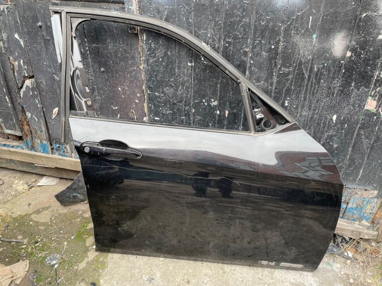 BMW X1 E84 X-LINE S-DRIVE SUV DRIVER SIDE RIGHT FRONT DOOR SHELL (2009-2015)