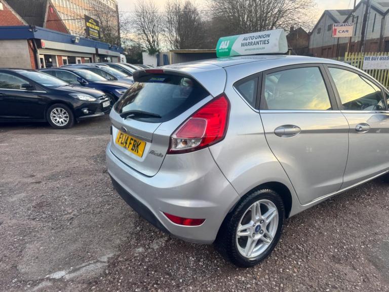 2014 Ford Fiesta 1.6 Zetec 5dr Powershift HATCHBACK PETROL Automatic