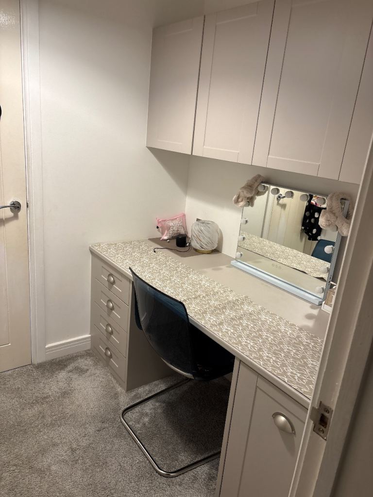 Double bedroom plus dressing room