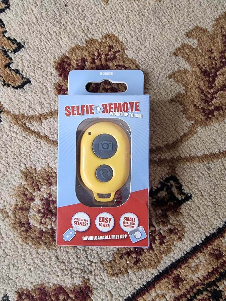 For Sale - Selfie Remote For Android/Apple Devices Brand New.