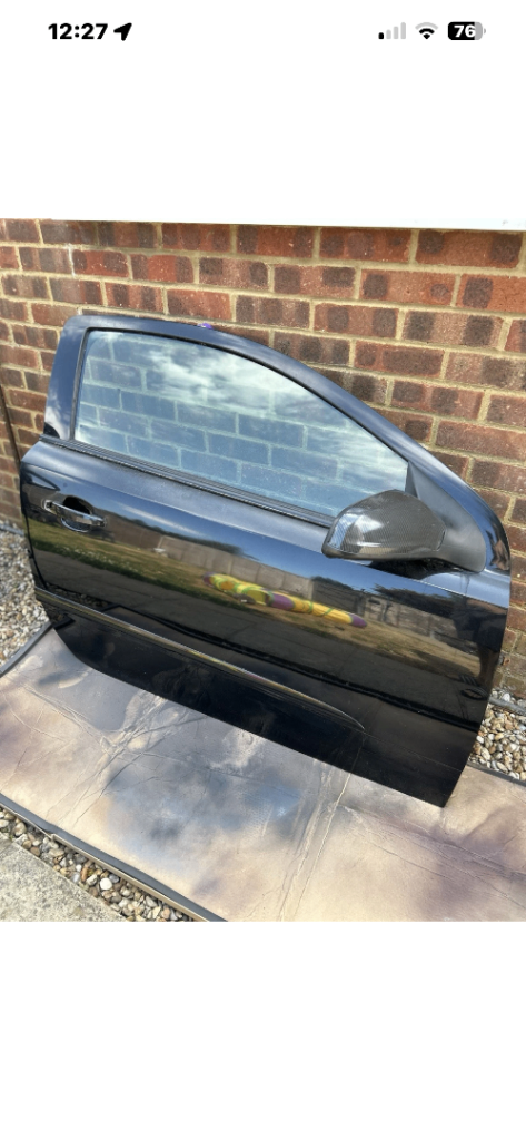Vauxhall Astra H VXR 2007 Drivers Side Door Shell In Black Z20R