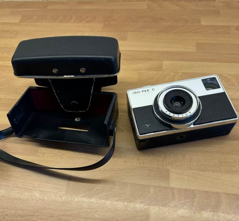 Vintage Agfa ISO Pak Parator 35mm film camera with Original Agfa Leather Case