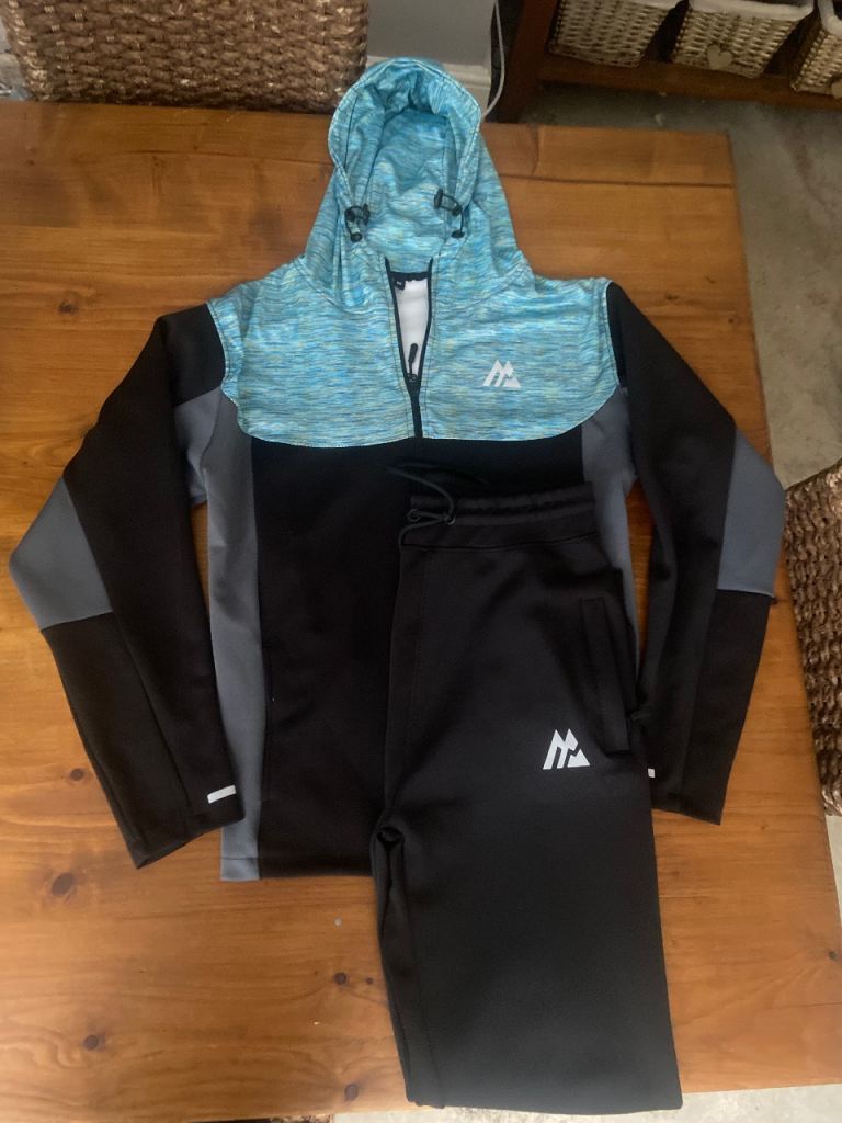 Montirex  Mens Hoodie and Joggers Tracksuit Set - Good Condition