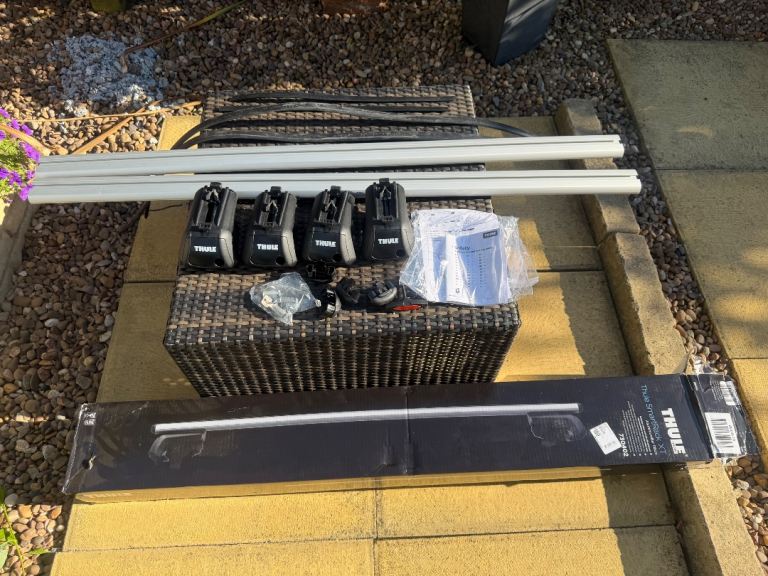 Thule SmartRack XT roof rack 730402