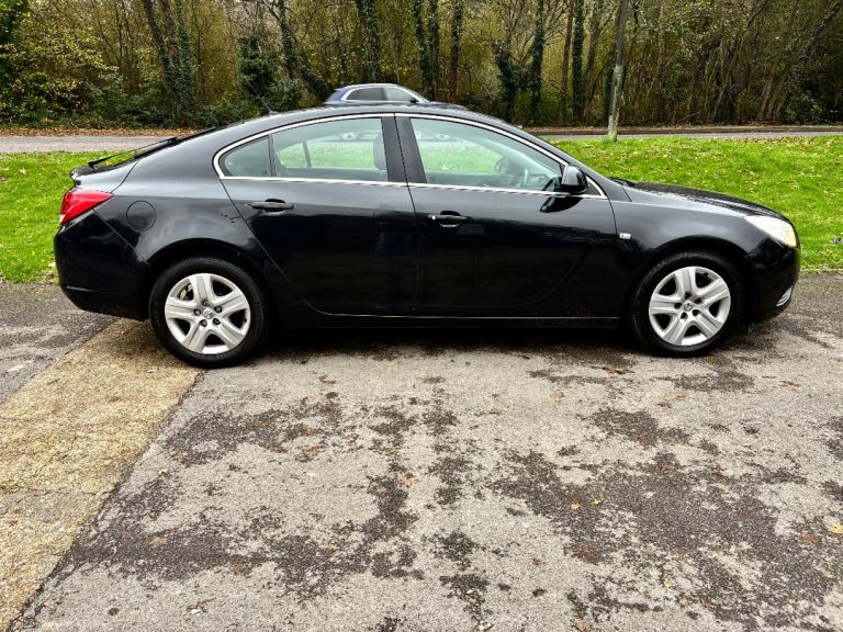 Vauxhall, INSIGNIA, Hatchback, 2011, Manual, 1956 (cc), 5 doors
