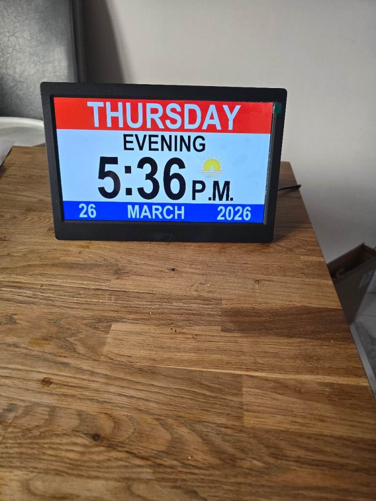 Digital calendar clock 