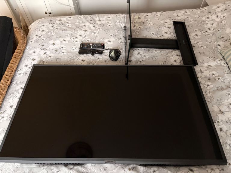 Samsung 43” 4K Smart TV – UE43RU7400U – Spares/Repair