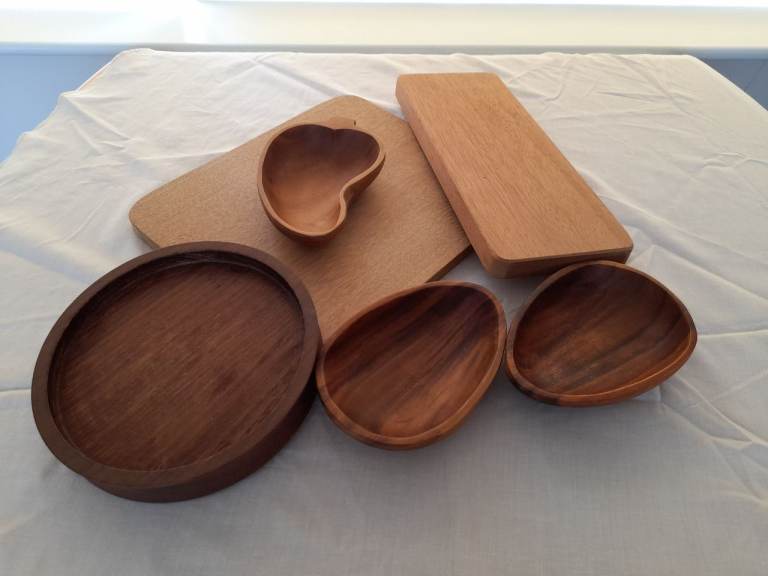 Wooden tableware - Breadboards, bowls, condiments coaster