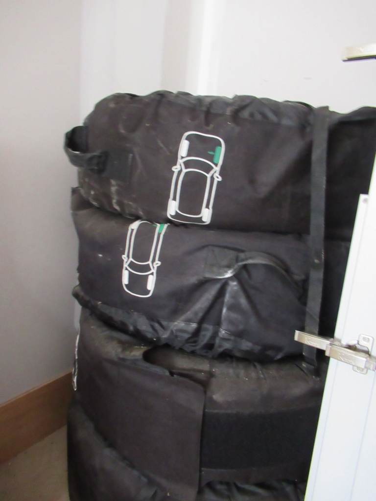 Set of Winter Tyres 215/60 R16 on Steel Rims