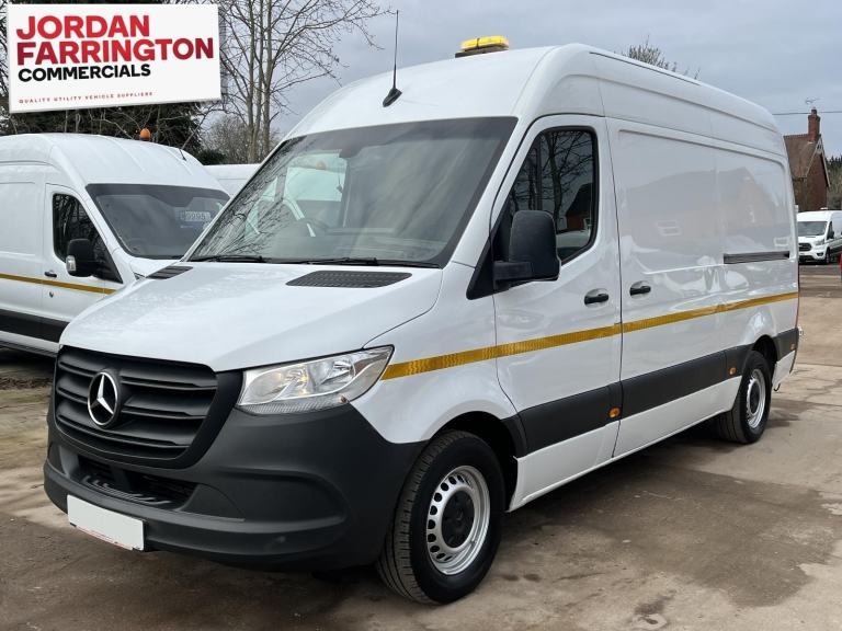 2021 71 reg MERCEDES BENZ SPRINTER 317 170 BHP RWD UTILITY VAN ***3.5T TOWING***