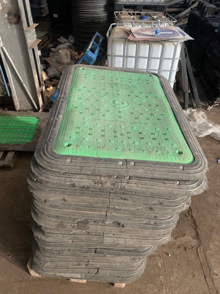 Pedestrian boards and Barriers