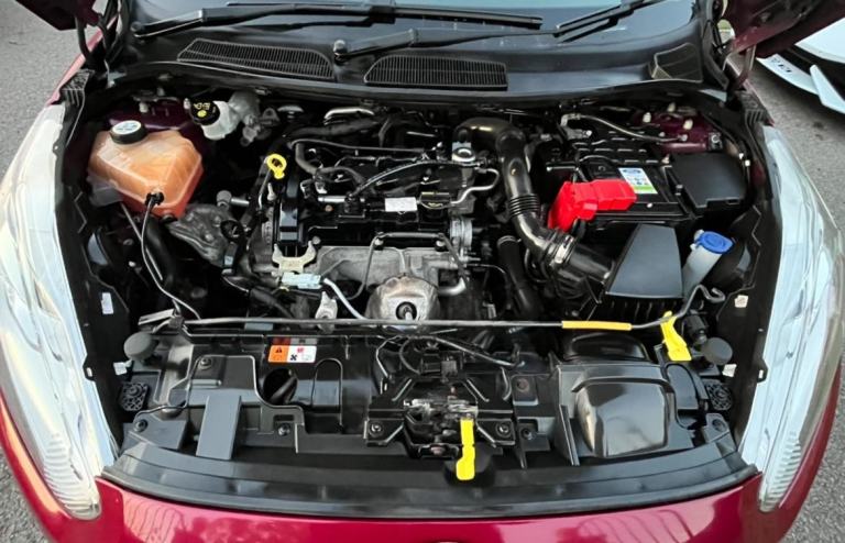 2013 FORD FIESTA 1.0 ZETEC GENUINE 67,000 MILES LONG MOT JUST SERVICED LOVELY!