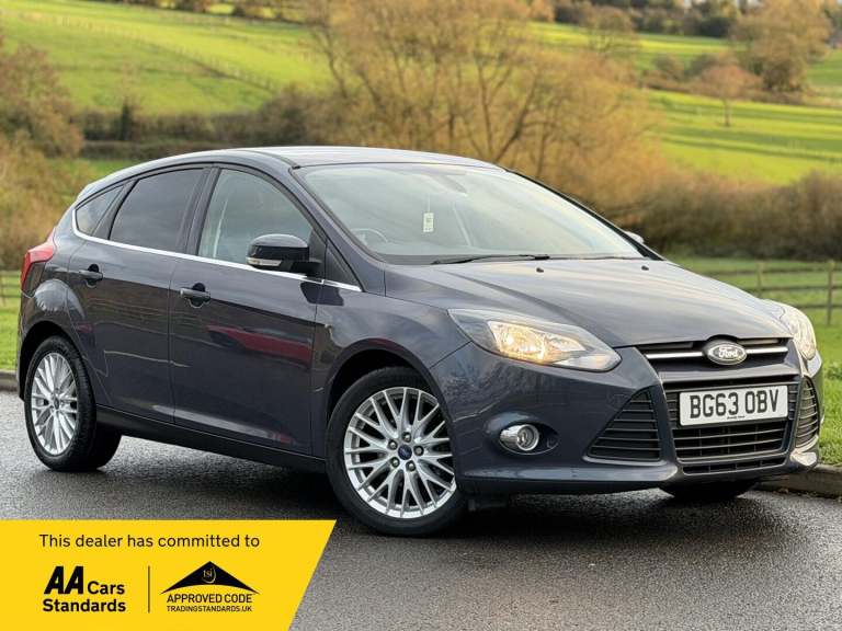 2013 Ford Focus 1.0T EcoBoost Zetec Euro 5 (s/s) 5dr HATCHBACK Petrol Manual