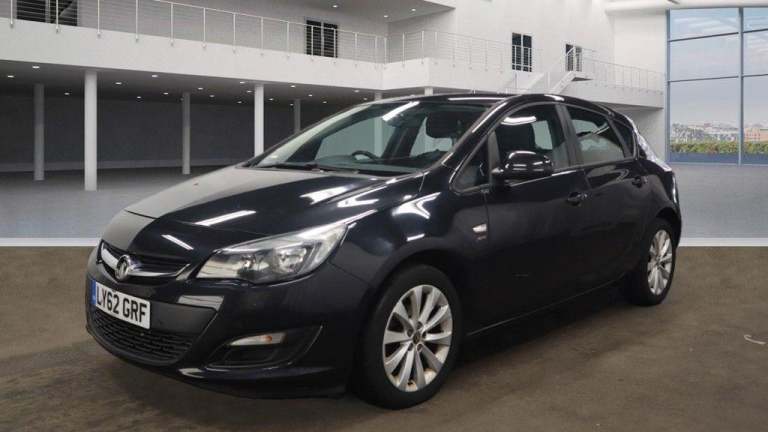 2013 Vauxhall Astra 1.4i 16V Active 5dr HATCHBACK PETROL Manual
