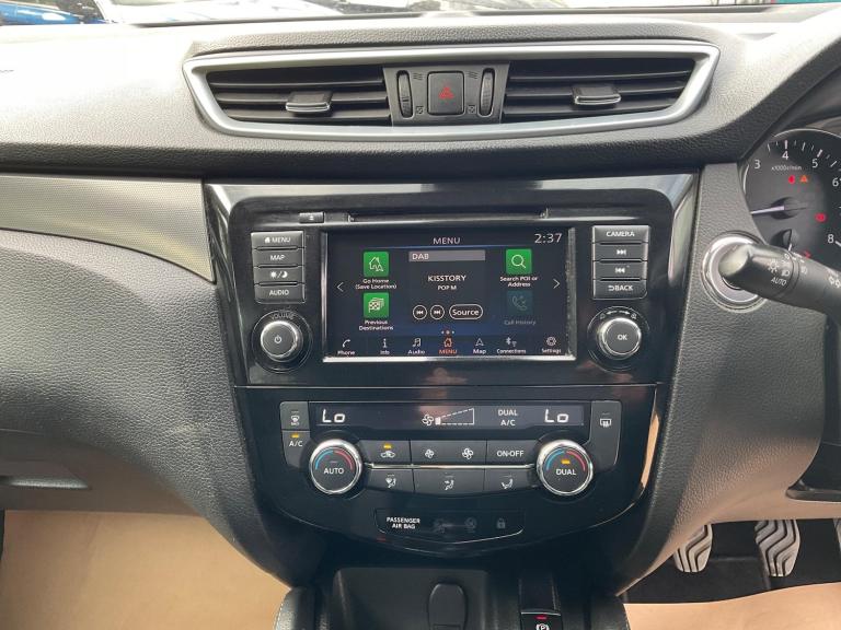 2018 Nissan Qashqai 1.3 DiG-T N-Connecta 5dr HATCHBACK PETROL Manual