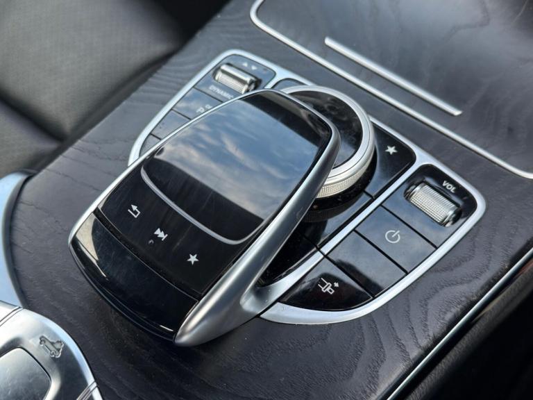  Mercedes-Benz C Class 2.1 C220d AMG Line (Premium Plus) Cabriolet G-Tronic+ Euro 6 (s/s) 2dr Die...