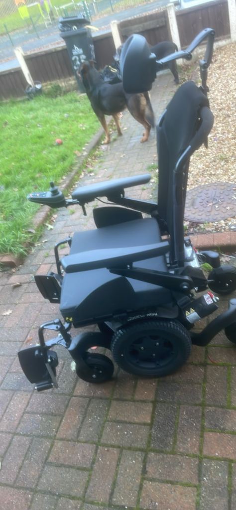 Quickie m300 mini electric wheelchair