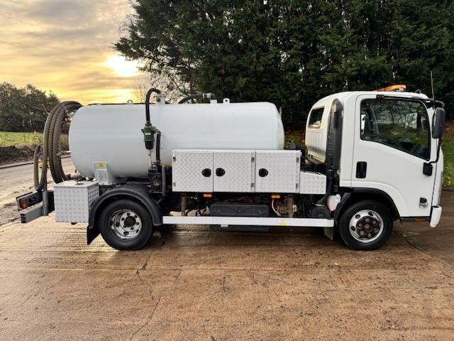 2021 ISUZU N75.190 EURO 6 G K &N services 3600ltr vacuum tanker, twin wash down