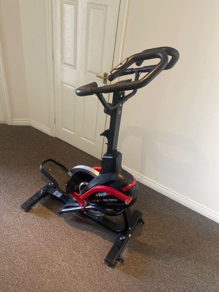 Cross Trainer / Elliptical Machine – BodyMax – Excellent Condition