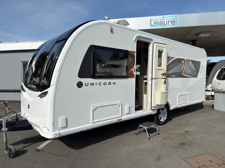 2022 BAILEY UNICORN VIGO, 4 BERTH WITH FIXED ISLAND BED