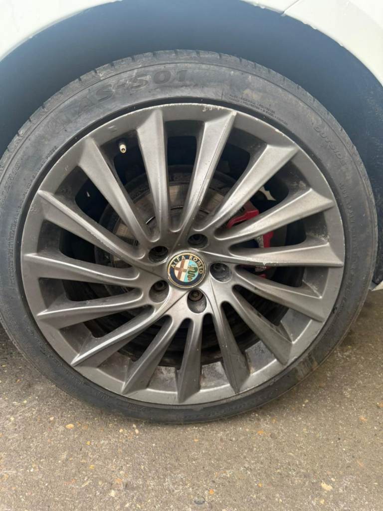 18" alfa romeo alloy wheels 5x110