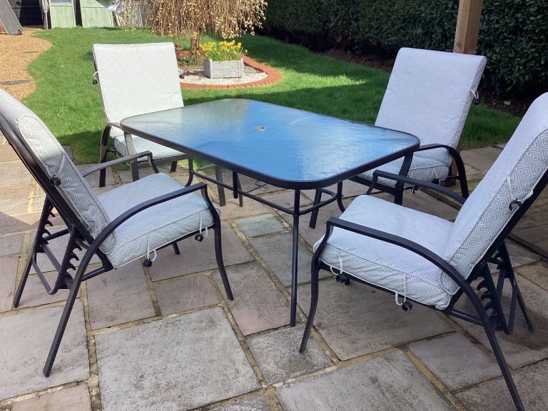 Large outdoor Patio Set (Reduced Bargain 