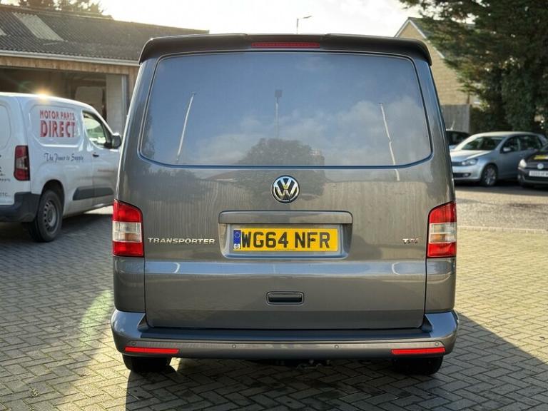 2015 Volkswagen Transporter BiTDI T32 Highline Combi Van Diesel Automatic