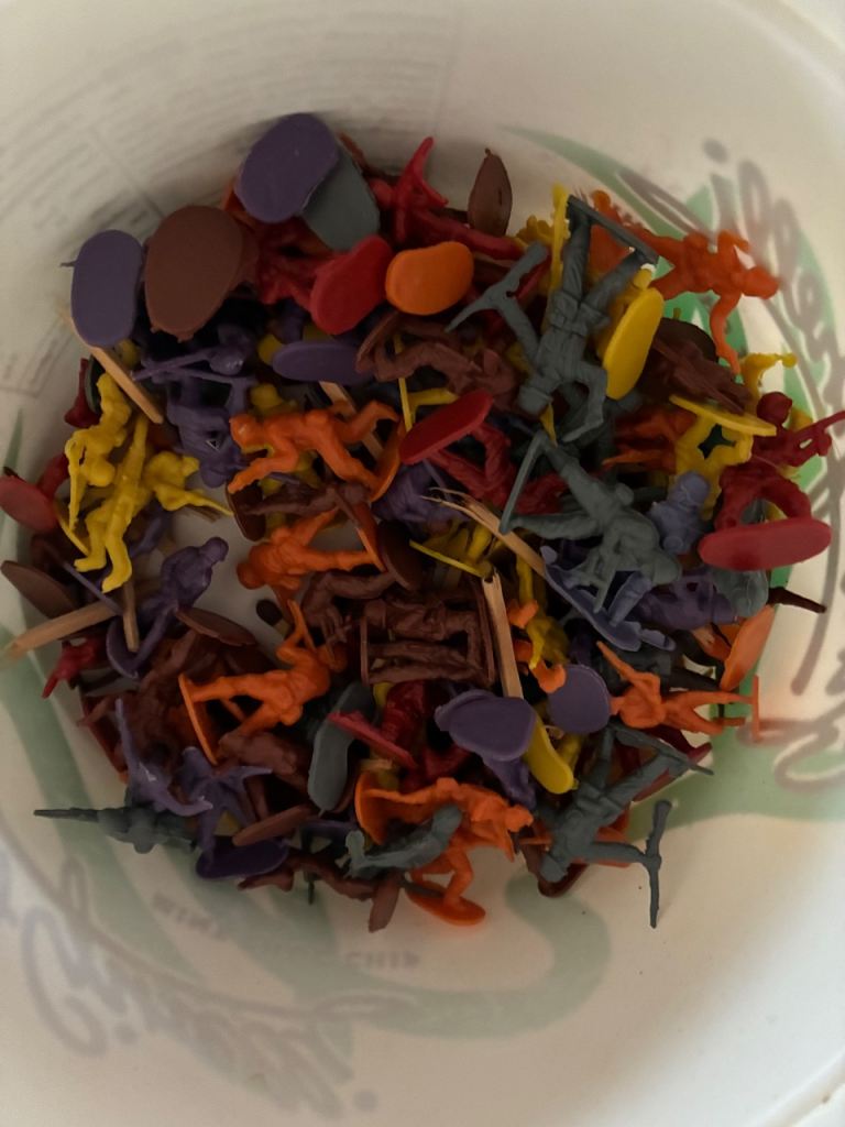 Tub of Plastic Toy Soldiers – Multicoloured