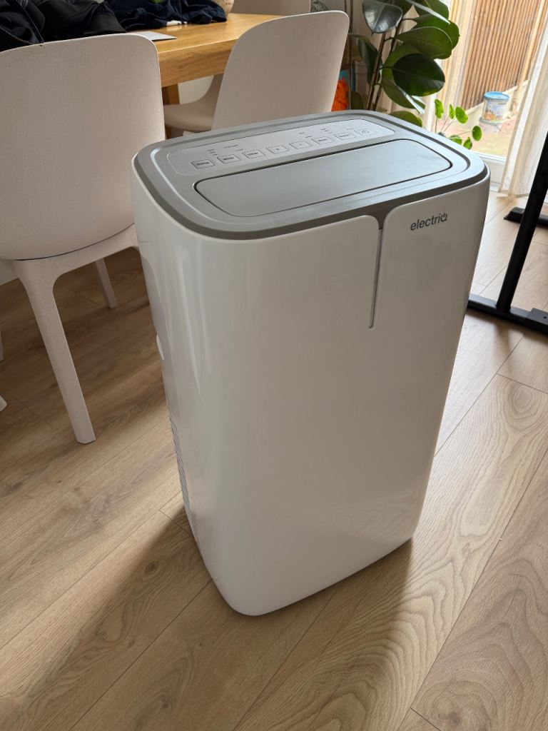 Nearly new electriQ EcoSilent 12000 BTU Smart Quiet Portable Air Conditioner