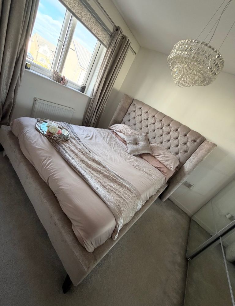 King Size Champagne Gold Velvet Bed Frame – Excellent Condition (Mattress Not Included)
