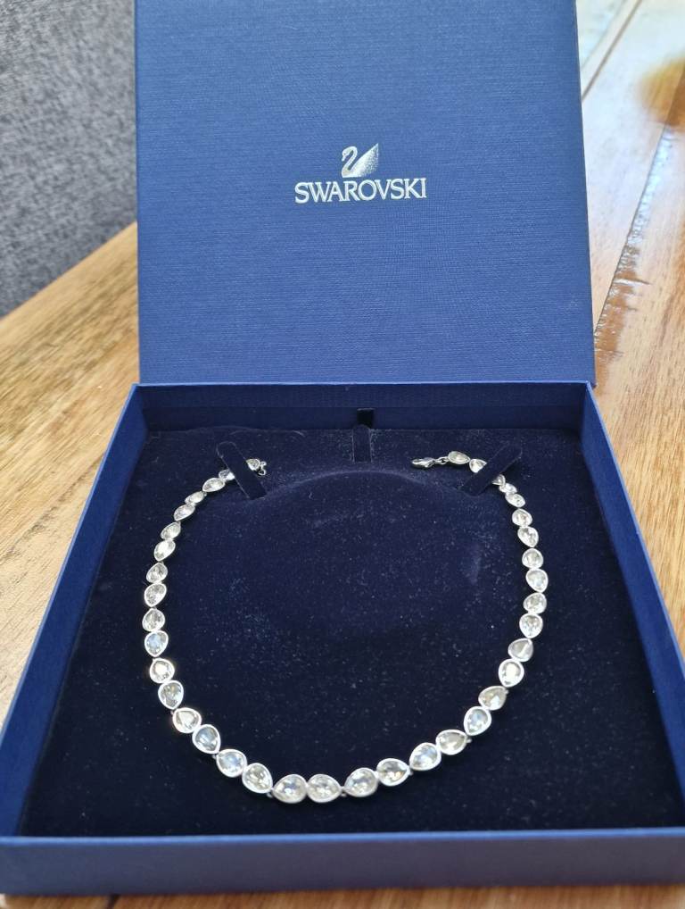 SWAROVSKI