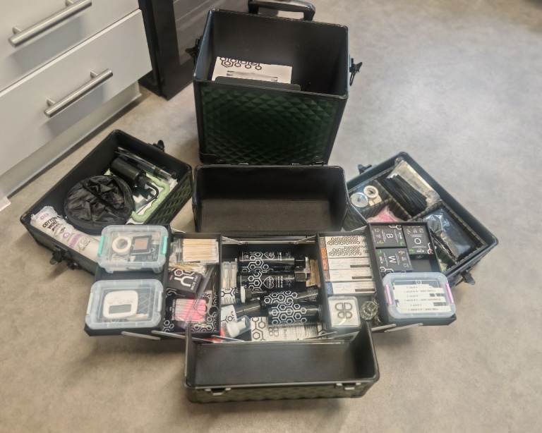 Professional mobile beauty FULL kit and tonnes of extras 