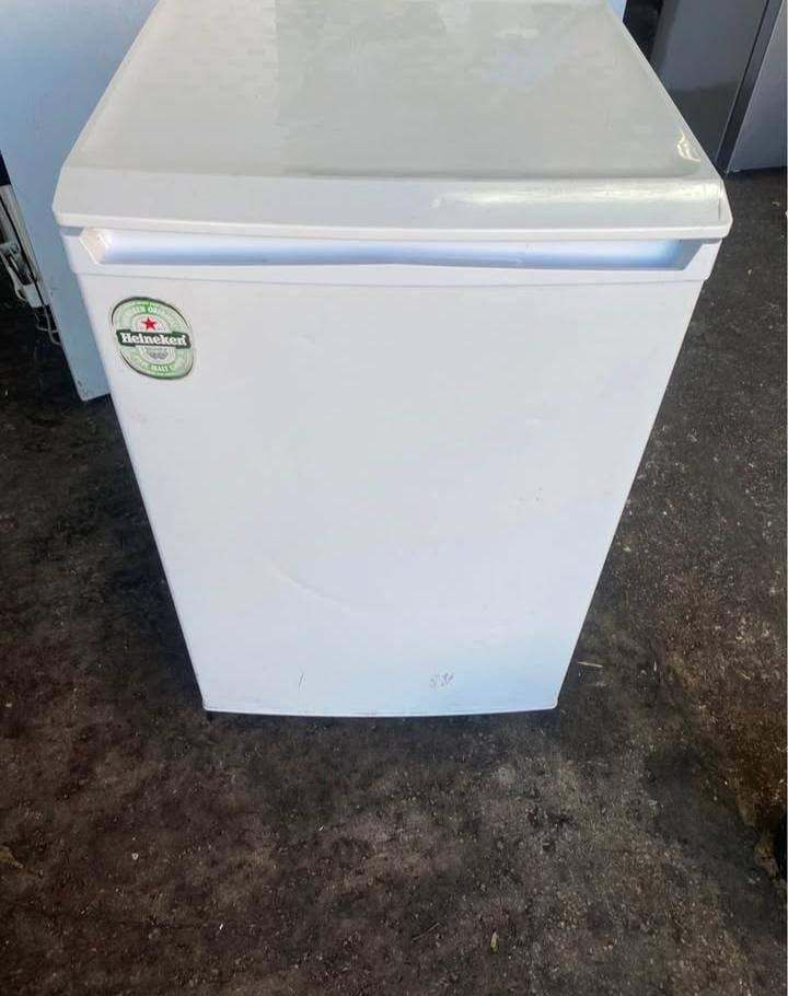 Mini Fridge with Small Freezer Compartment – Good Condition