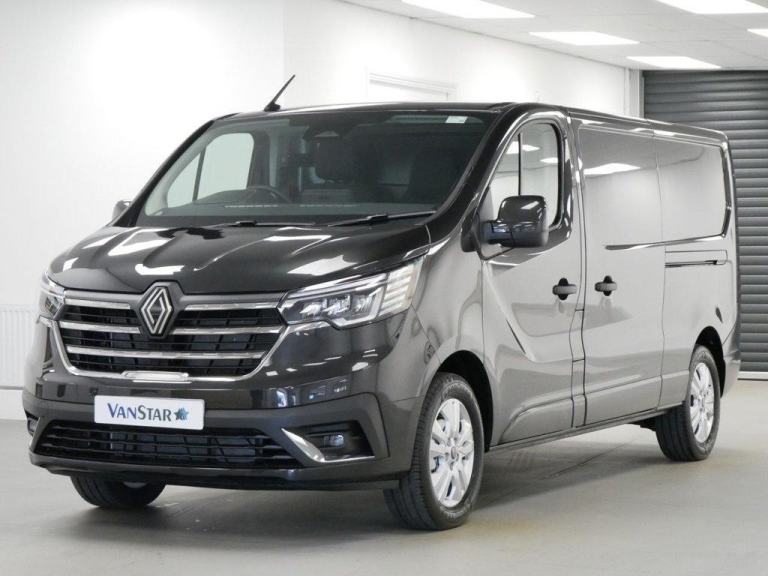 2026 RENAULT TRAFIC LL30 2.0 BLUEDCI 130 BHP LONG WHEELBASE EXTRA EDITION