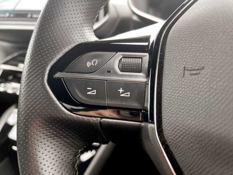 2022 Peugeot 2008 PureTech GT SUV Petrol Manual