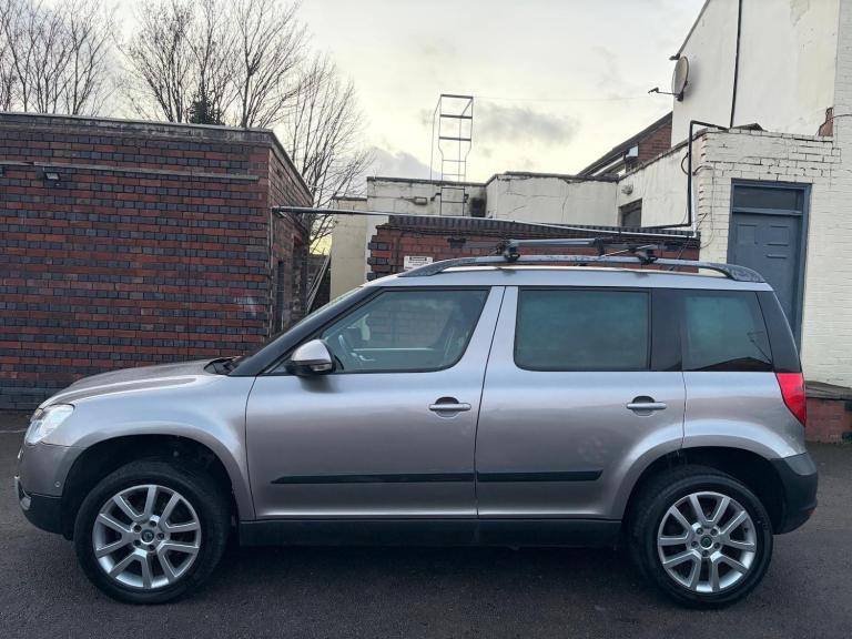 2010 Skoda Yeti 2.0 TDI CR Elegance 4x4 5dr HATCHBACK DIESEL Manual