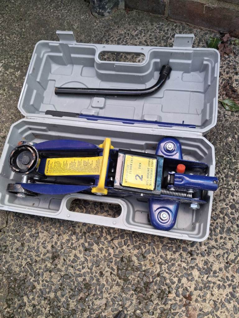 Hydrailic floor Jack 2t