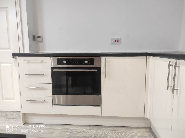 ILFORD - 1 bed Flat inclusive all bills except electricity-IG3 8PP