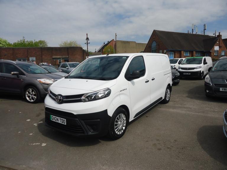 2024 Toyota ProAce 100kW Icon 75kWh Van Auto only 1600 miles PANEL VAN Electric Automatic