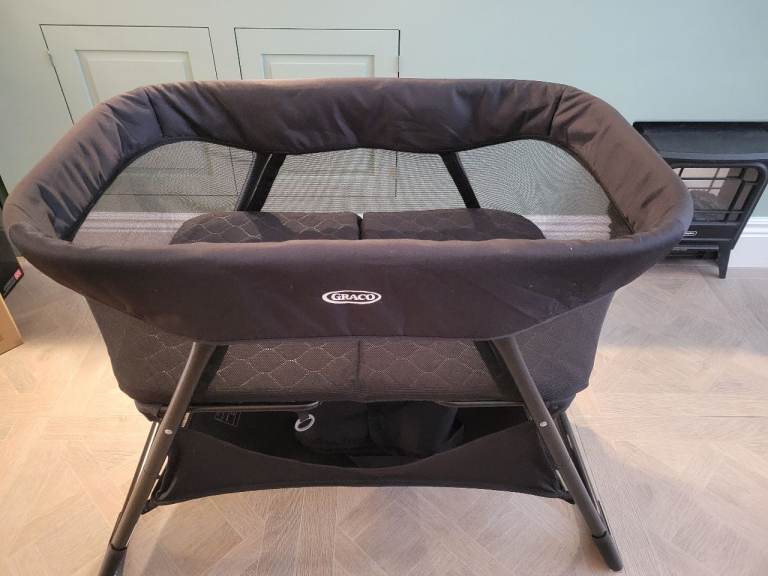 Graco Side-by-Side Bedside Bassinet 