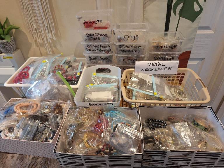 Large jewellry booth/stall stock