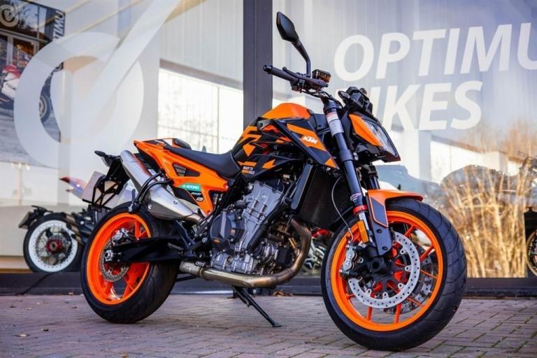 KTM Duke 890 GP ! LOW MILES ! DECAL KIT ! STUNNING
