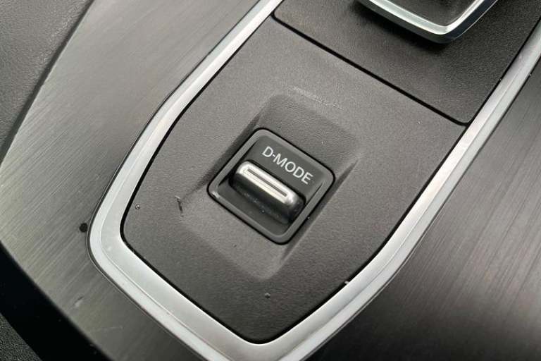 2023 Nissan Qashqai 1.3 DiG-T MH 158 N-Connecta 5dr Xtronic Semi-Auto Hatchback Petrol Manual