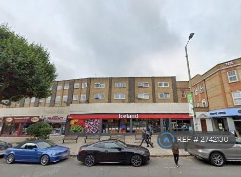 3 bedroom flat in East End Road, London, N2 (3 bed) (#2742130)