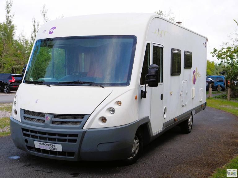 Mooveo i683, Fixed Beds, Gaslow, Low Mileage